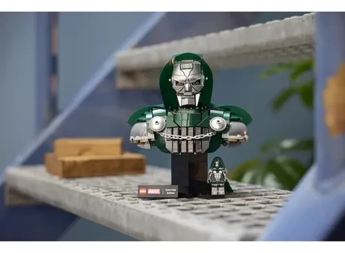 LEGO 76345 Marvel Busto Doutor Destino